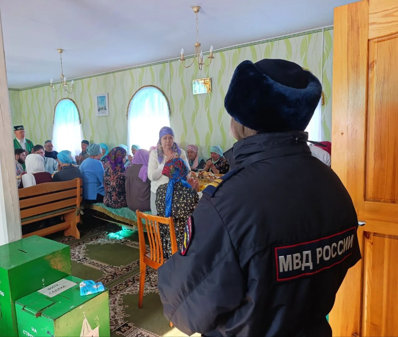 В Челябинской области полицейские обеспечили правопорядок в праздник Ураза-байрам В Челябинской области полицейские обеспечили правопорядок в праздник Ураза-байрам