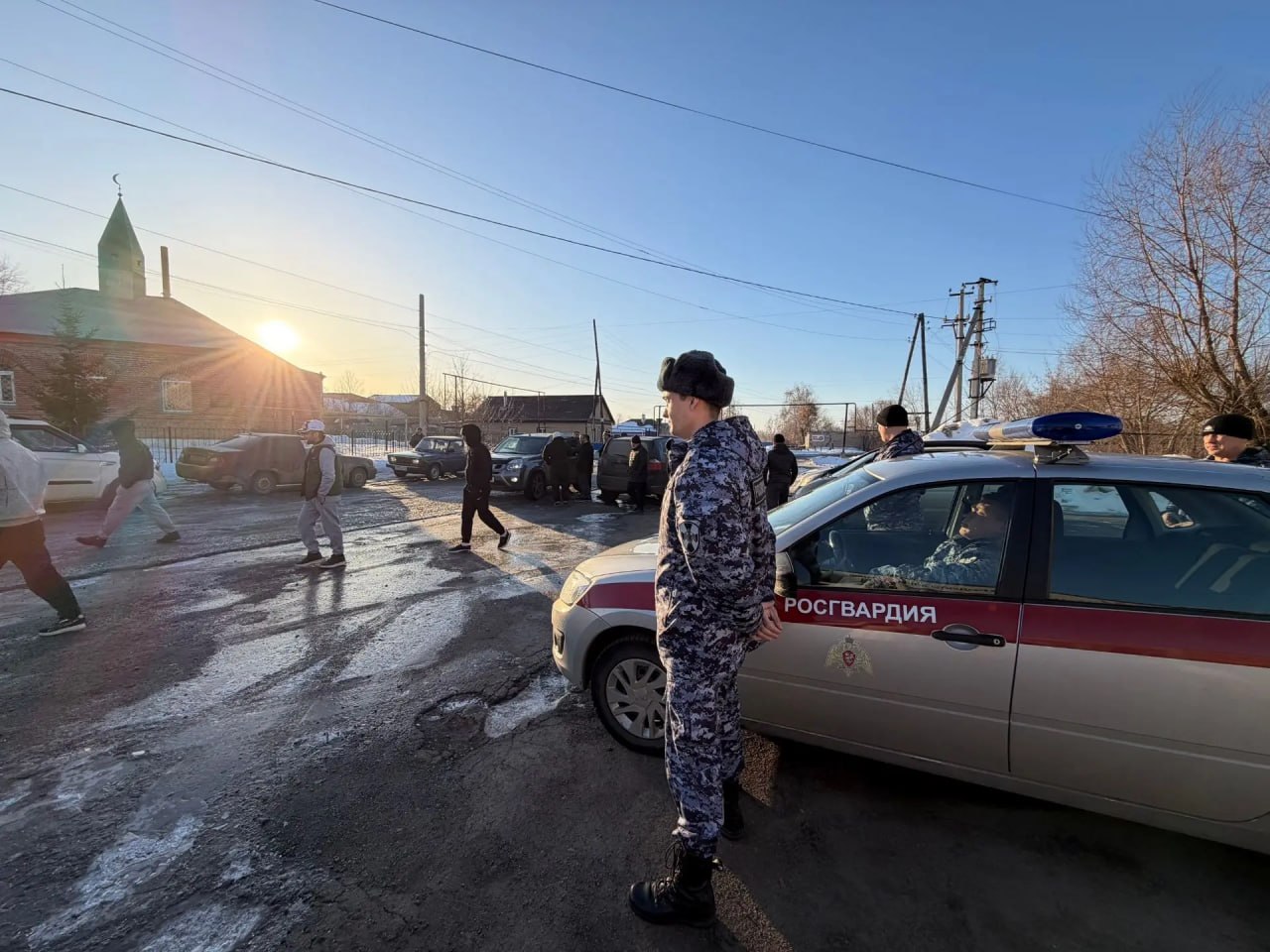 В Челябинской области полицейские обеспечили правопорядок в праздник Ураза-байрам В Челябинской области полицейские обеспечили правопорядок в праздник Ураза-байрам