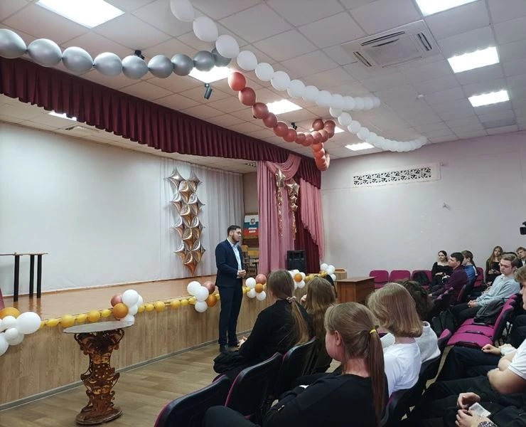 Полицейские Южного Урала провели масштабную профилактическую работу с молодежью: от «дропперства» до профориентации Полицейские Южного Урала провели масштабную профилактическую работу с молодежью: от «дропперства» до профориентации