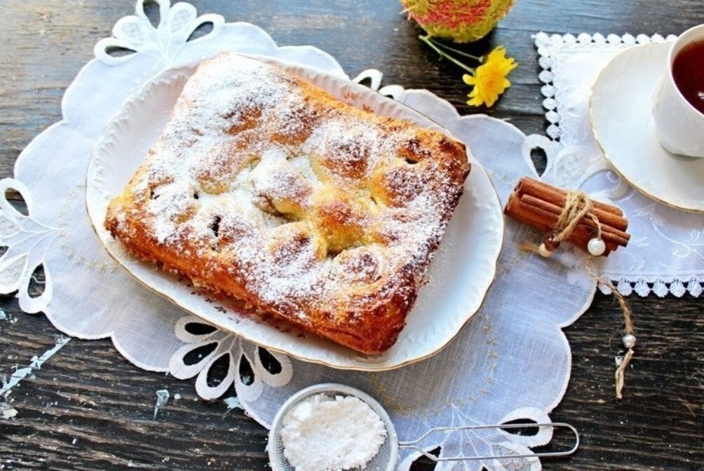 Нежный пирог с грушами и орехами: простой рецепт для любого повода