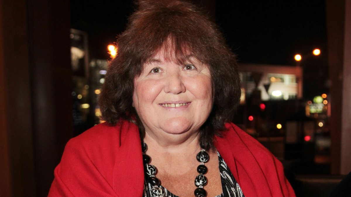 Почему мужчины в Европе выбирают женщин постарше, а в России — помоложе?