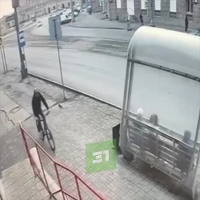 В Магнитогорске автомобилистка сбила школьника на электросамокате