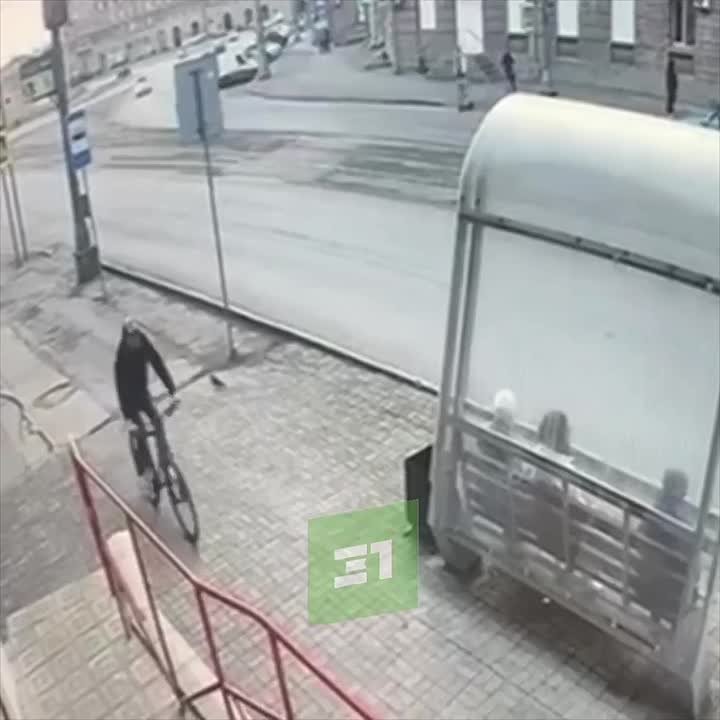 В Магнитогорске автомобилистка сбила школьника на электросамокате