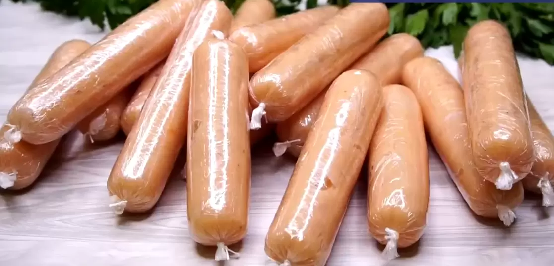 Готовим домашние сосиски без химии и специального оборудования