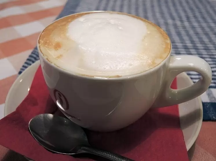 Почему утренний кофе может стать причиной энергетических колебаний