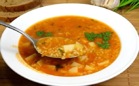Ароматный турецкий суп с булгуром - идеальный ужин за полчаса