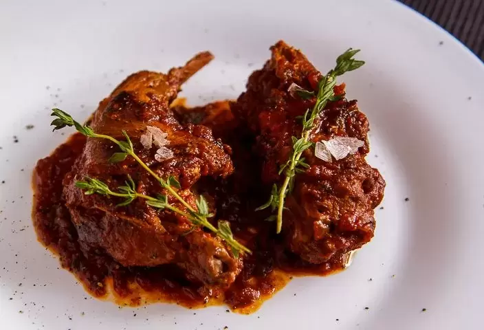 Кролик по-искитански: вкус, который не оставит равнодушным