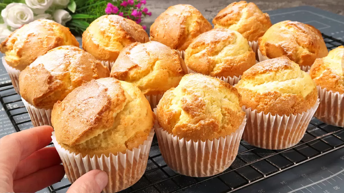 Нежные кексы для любого повода: простой и быстрый рецепт