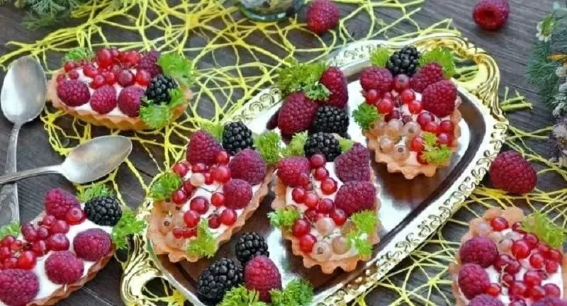 Тарталетки с ягодами: легкий и изысканный десерт для любого повода