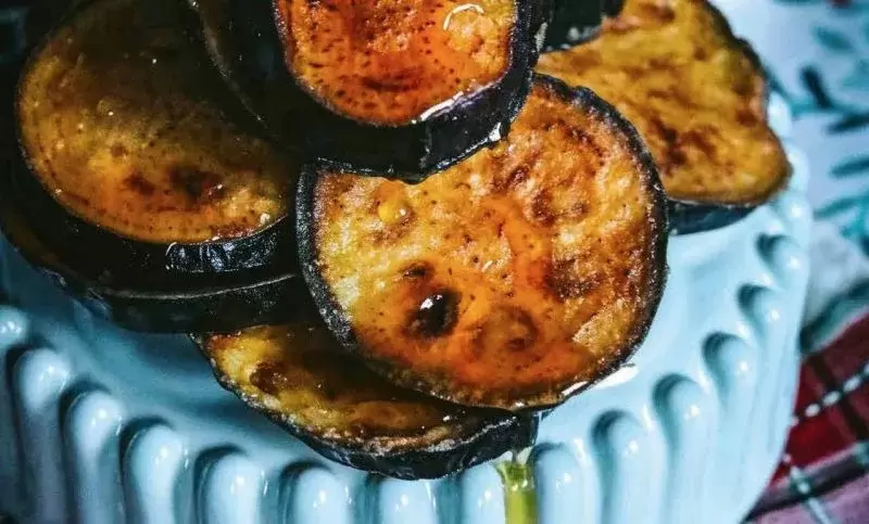 Необычный десерт: баклажаны с медом