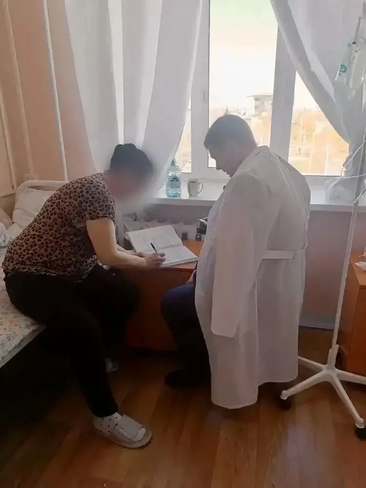 Прокурор Ленинского района города Магнитогорска провёл выездной приём граждан в медицинском учреждении Прокурор Ленинского района города Магнитогорска провёл выездной приём граждан в медицинском учреждении