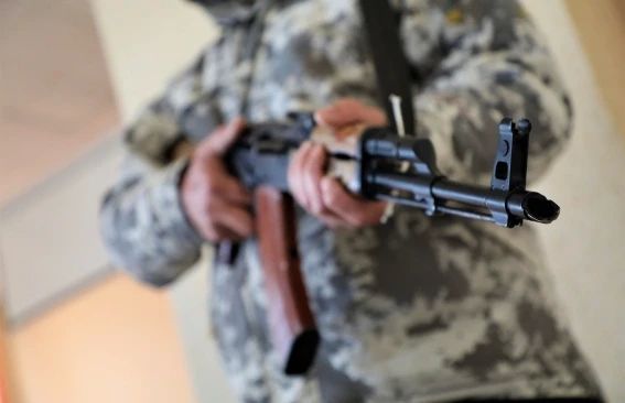 Терроризму - нет. К террористическому акту невозможно подготовиться заранее, поэтому следует всегда быть настороже и соблюдать ряд необходимых правил