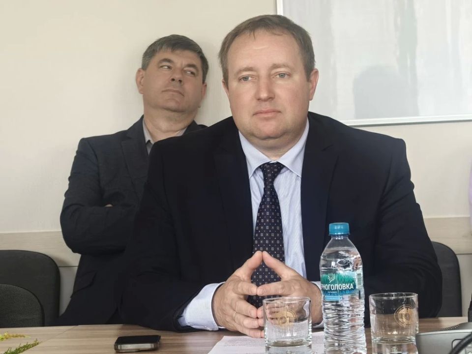 На комиссии по городскому хозяйству, строительству и экологии под председательством Дмитрия Куряева депутаты заслушали доклад о земляных работах в городе На комиссии по городскому хозяйству, строительству и экологии под председательством Дмитрия Куряева депутаты заслушали доклад о земляных работах в городе