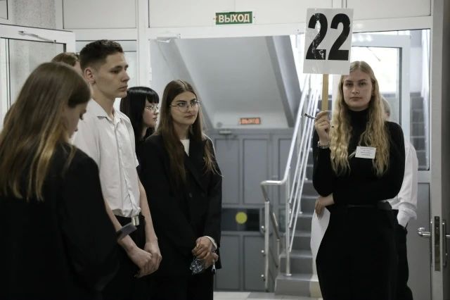 На старт, внимание, ЕГЭ. В Магнитогорске дан старт основному периоду государственной итоговой аттестации для выпускников 11-х классов На старт, внимание, ЕГЭ. В Магнитогорске дан старт основному периоду государственной итоговой аттестации для выпускников 11-х классов