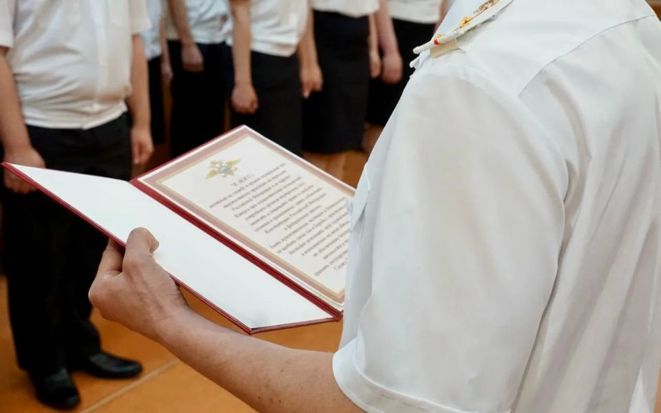 В День России в Магнитогорске 35 сотрудников полиции принесли присягу В День России в Магнитогорске 35 сотрудников полиции принесли присягу