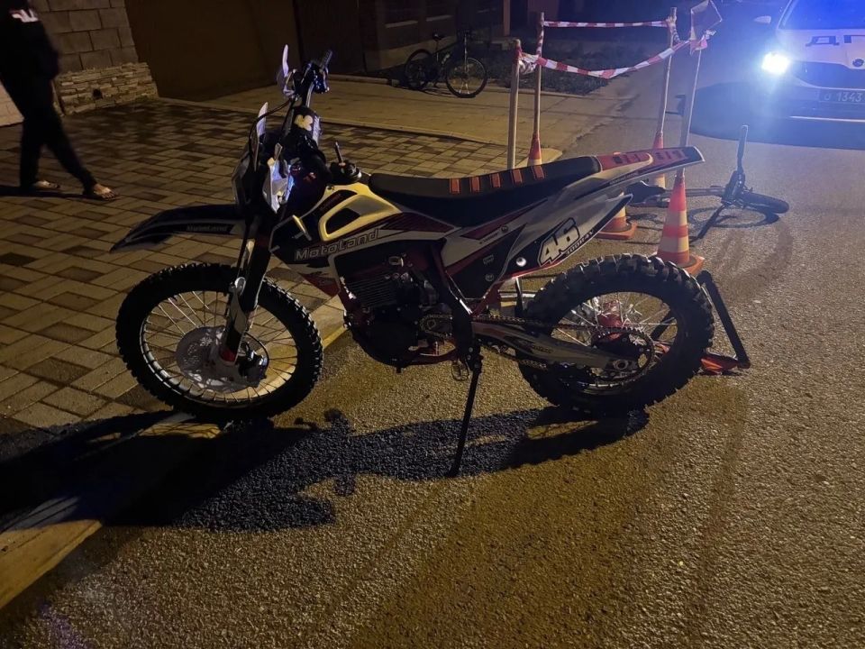 Сотрудники Госавтоинспекции Магнитогорска установили обстоятельства ДТП с участием 15-летнего водителя кроссового мотоцикла и 9-летнего велосипедиста Сотрудники Госавтоинспекции Магнитогорска установили обстоятельства ДТП с участием 15-летнего водителя кроссового мотоцикла и 9-летнего велосипедиста