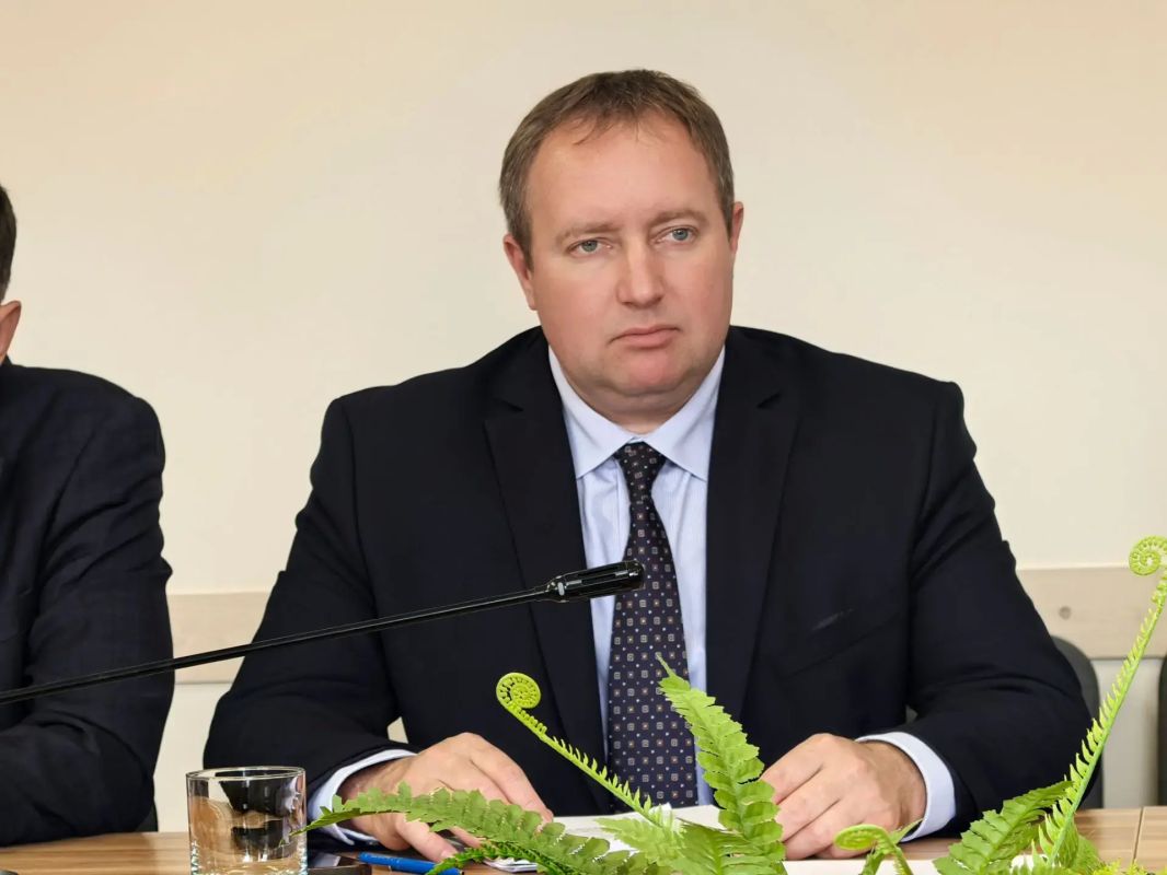 Сегодня на заседании комиссии по экономической политике и хозяйственному развитию под председательством Олега Ширяева депутаты обсудили развитие туризма в Магнитогорске Сегодня на заседании комиссии по экономической политике и хозяйственному развитию под председательством Олега Ширяева депутаты обсудили развитие туризма в Магнитогорске
