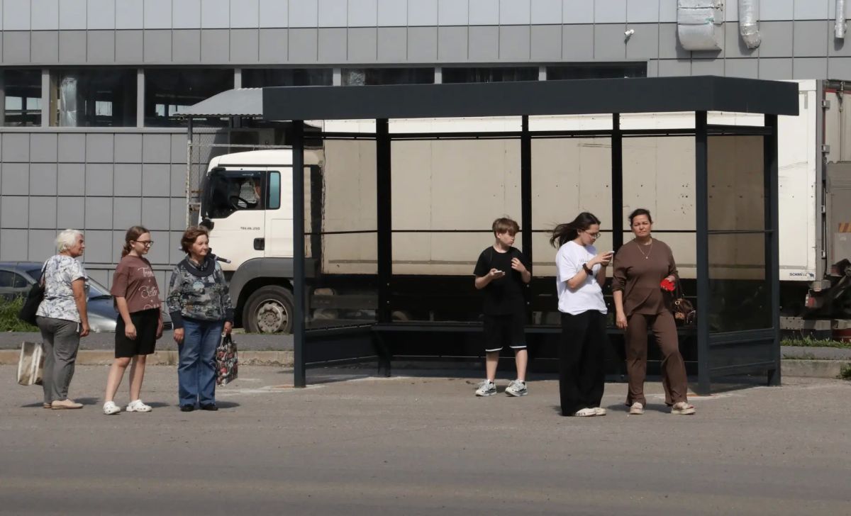 В Магнитогорске продолжается масштабная модернизация городской среды: на смену прежним остановочным павильонам приходят современные комплексы В Магнитогорске продолжается масштабная модернизация городской среды: на смену прежним остановочным павильонам приходят современные комплексы