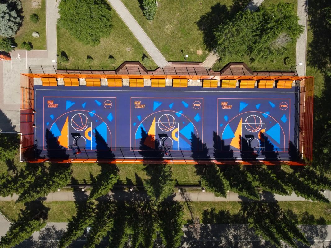 В Магнитогорске появился новый баскетбольный корт! В Магнитогорске появился новый баскетбольный корт!