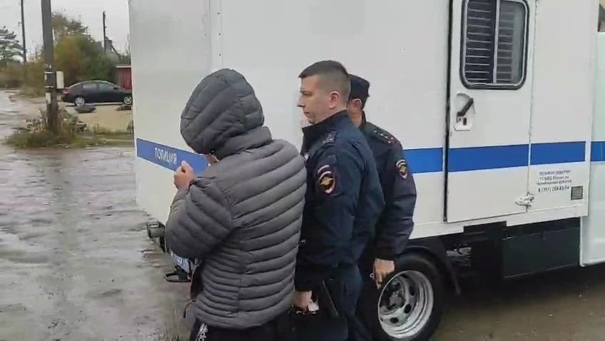 В Магнитогорске задержанный полицейскими обвиняемый за совершение тяжкого преступления 17-летней давности приговорен к длительному лишению свободы В Магнитогорске задержанный полицейскими обвиняемый за совершение тяжкого преступления 17-летней давности приговорен к длительному лишению свободы
