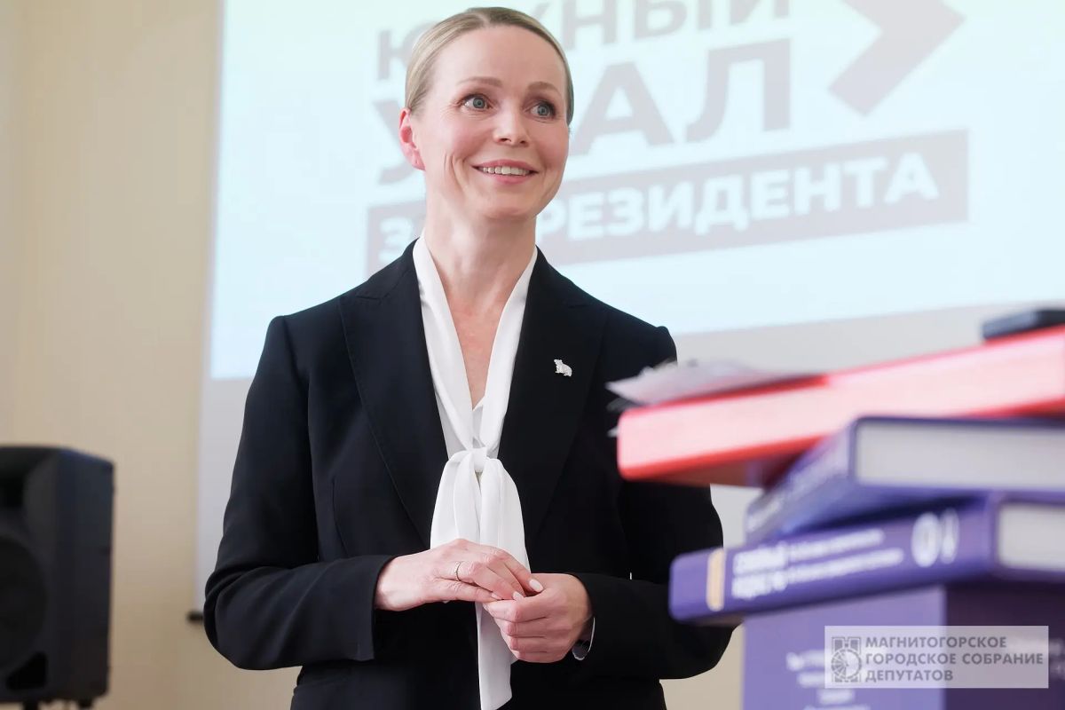 Сегодня поздравления принимает депутат городского Собрания Светлана Новикова