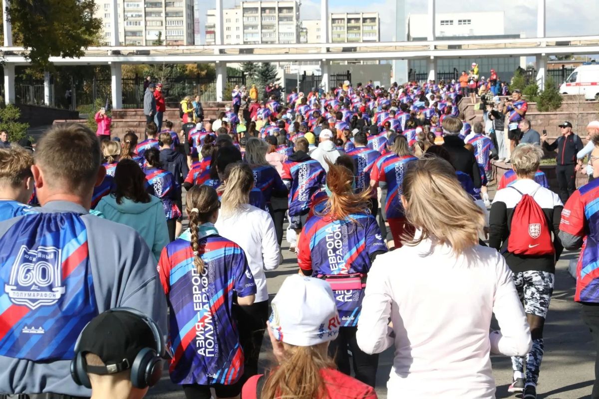 60-й полумарафон «Азия–Европа»: рекорд, гости из Китая и драма на финише! 60-й полумарафон «Азия–Европа»: рекорд, гости из Китая и драма на финише!