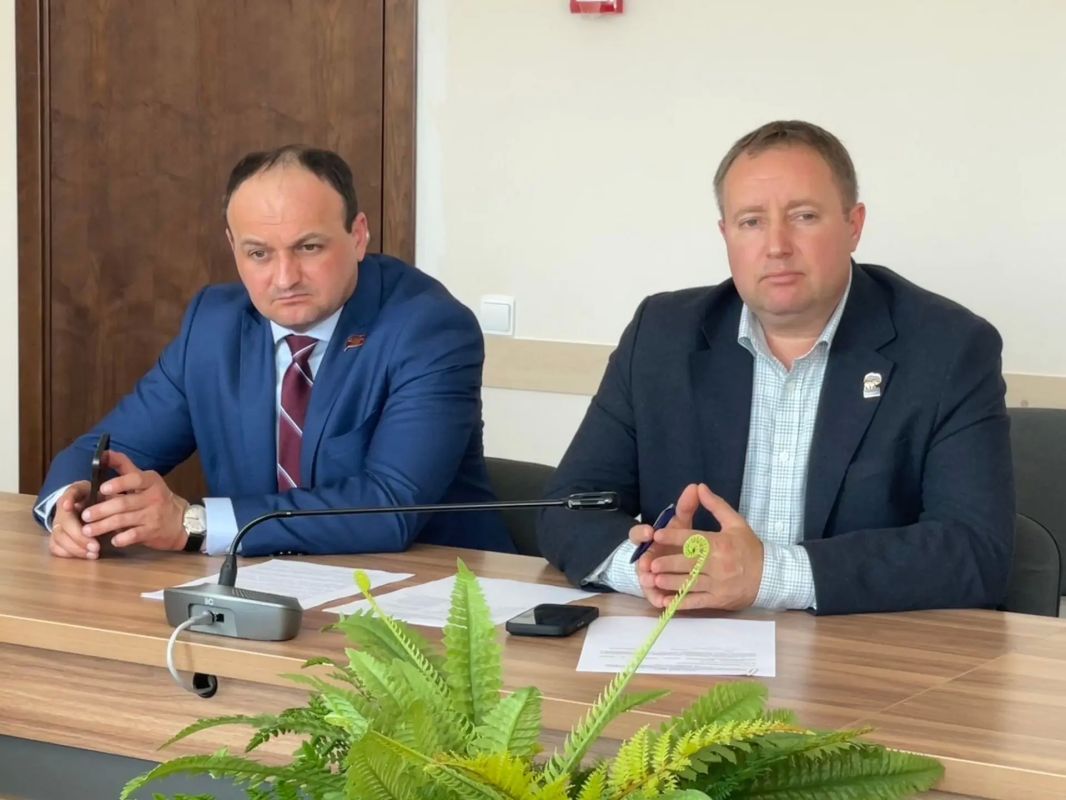 Комиссия по городскому хозяйству, строительству и экологии обсудила вопросы содержания строительных площадок и обустройства объектов наружного освещения Комиссия по городскому хозяйству, строительству и экологии обсудила вопросы содержания строительных площадок и обустройства объектов наружного освещения