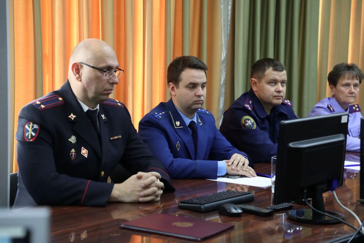 Сегодня в режиме видеоконференции состоялось представление нового начальника Управления МВД России по Магнитогорску — полковника полиции Анатолия Ивановича Тульского Сегодня в режиме видеоконференции состоялось представление нового начальника Управления МВД России по Магнитогорску — полковника полиции Анатолия Ивановича Тульского