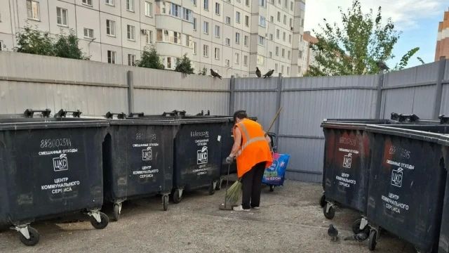 Осенняя уборка придомовой территории: что важно знать Осенняя уборка придомовой территории: что важно знать