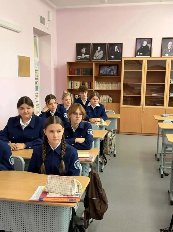 В Магнитогорске ученики кадетского класса узнали о порядке рассмотрения обращений граждан в прокуратуре В Магнитогорске ученики кадетского класса узнали о порядке рассмотрения обращений граждан в прокуратуре