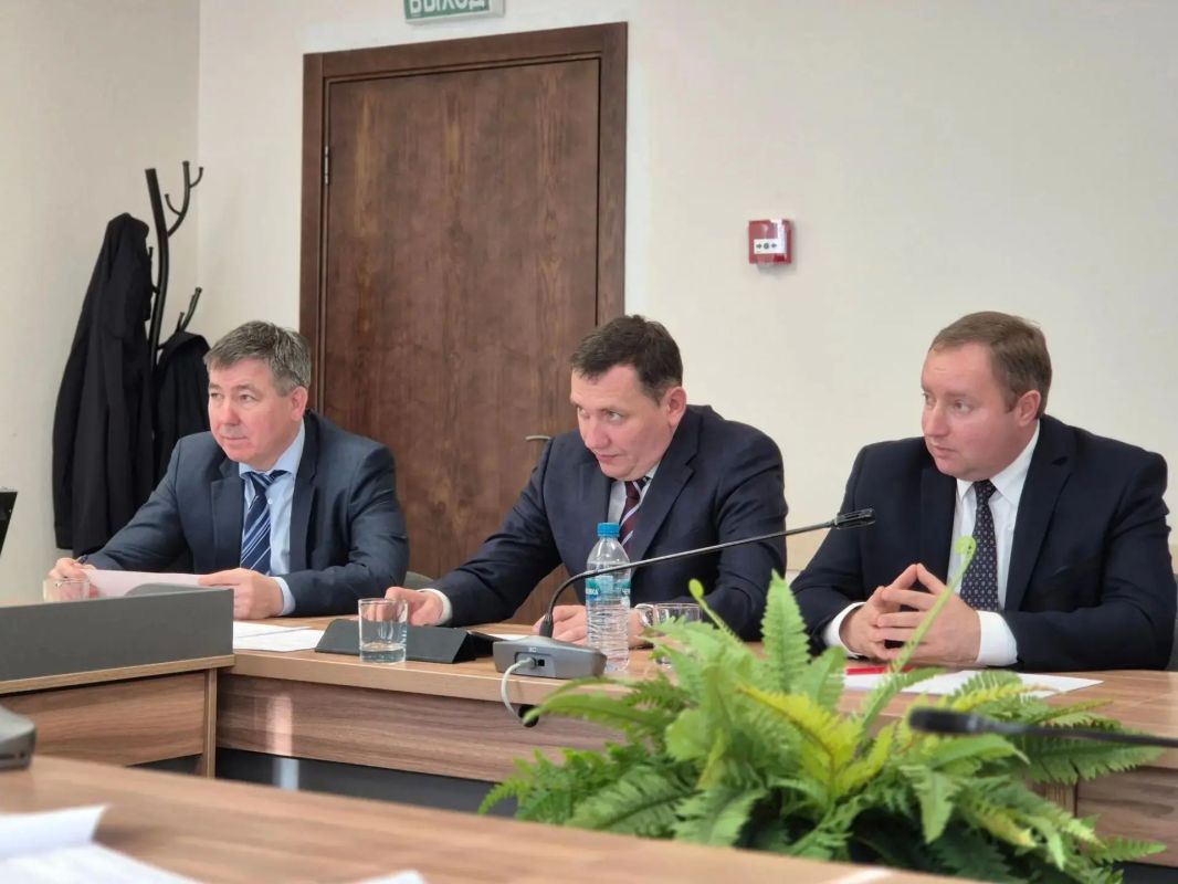 Поездки посчитали. Сегодня на заседании депутатской комиссии по экономической политике и хозяйственному развитию в числе 7 пунктов повестки был вопрос о работе МП «Маггортранс» Поездки посчитали. Сегодня на заседании депутатской комиссии по экономической политике и хозяйственному развитию в числе 7 пунктов повестки был вопрос о работе МП «Маггортранс»