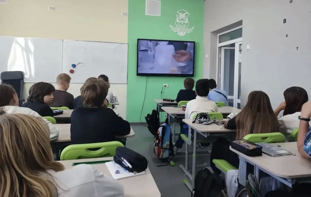 В многопрофильном лицее при МГТУ им. Г.И. Носова прошел экоурок «Чистый воздух» В многопрофильном лицее при МГТУ им. Г.И. Носова прошел экоурок «Чистый воздух»